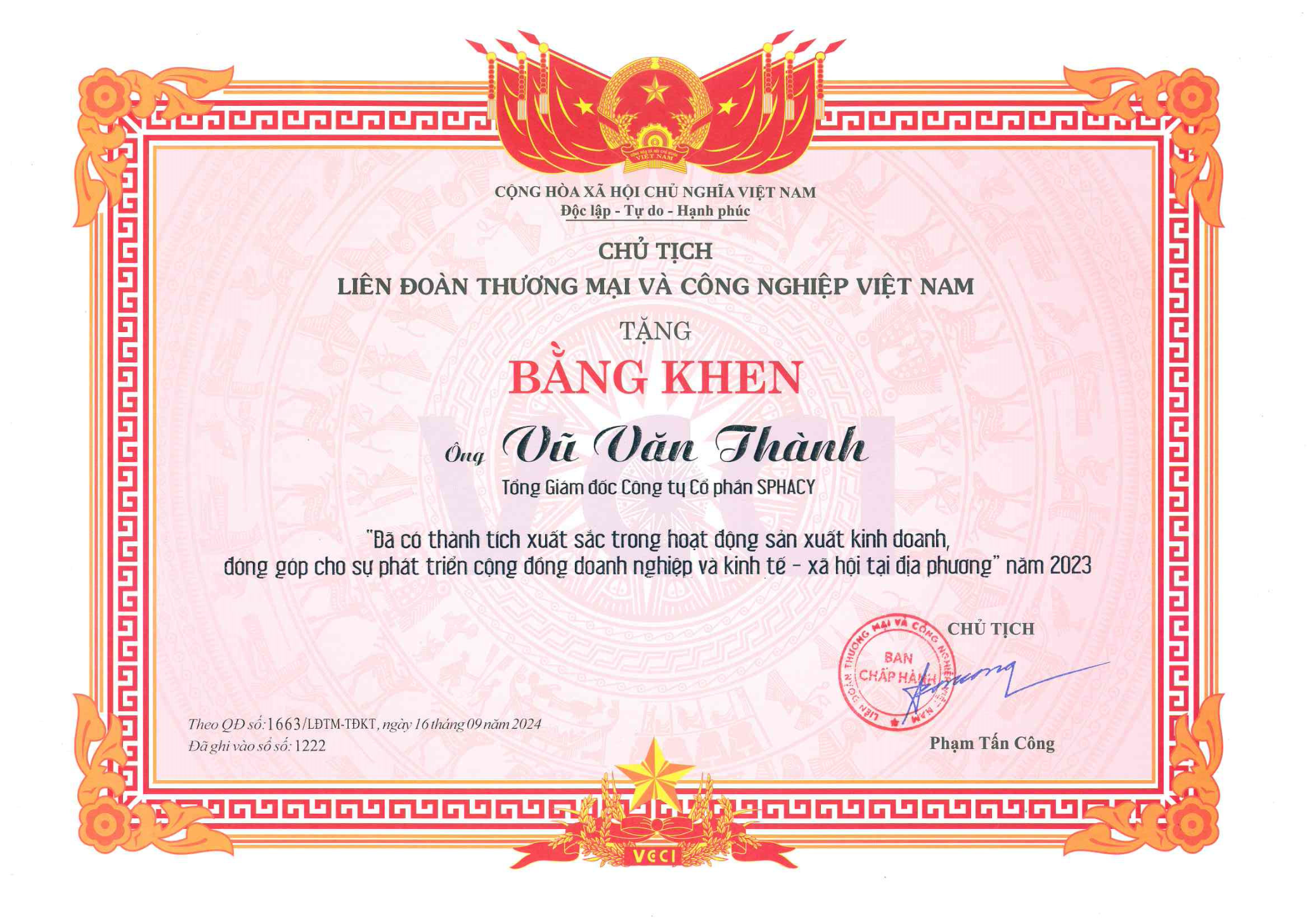 Bằng khen của Chủ tịch Phòng Thương mại và Công nghiệp Việt Nam (VCCI) trao tặng Vũ Văn Thành